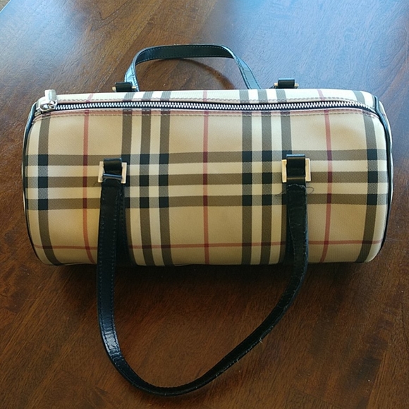 Burberry Handbags - Authentic Burberry Papillon Barrel Nova Handbag